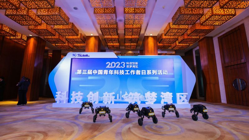 智能客服系统：揭秘其价格构成与价值评估
